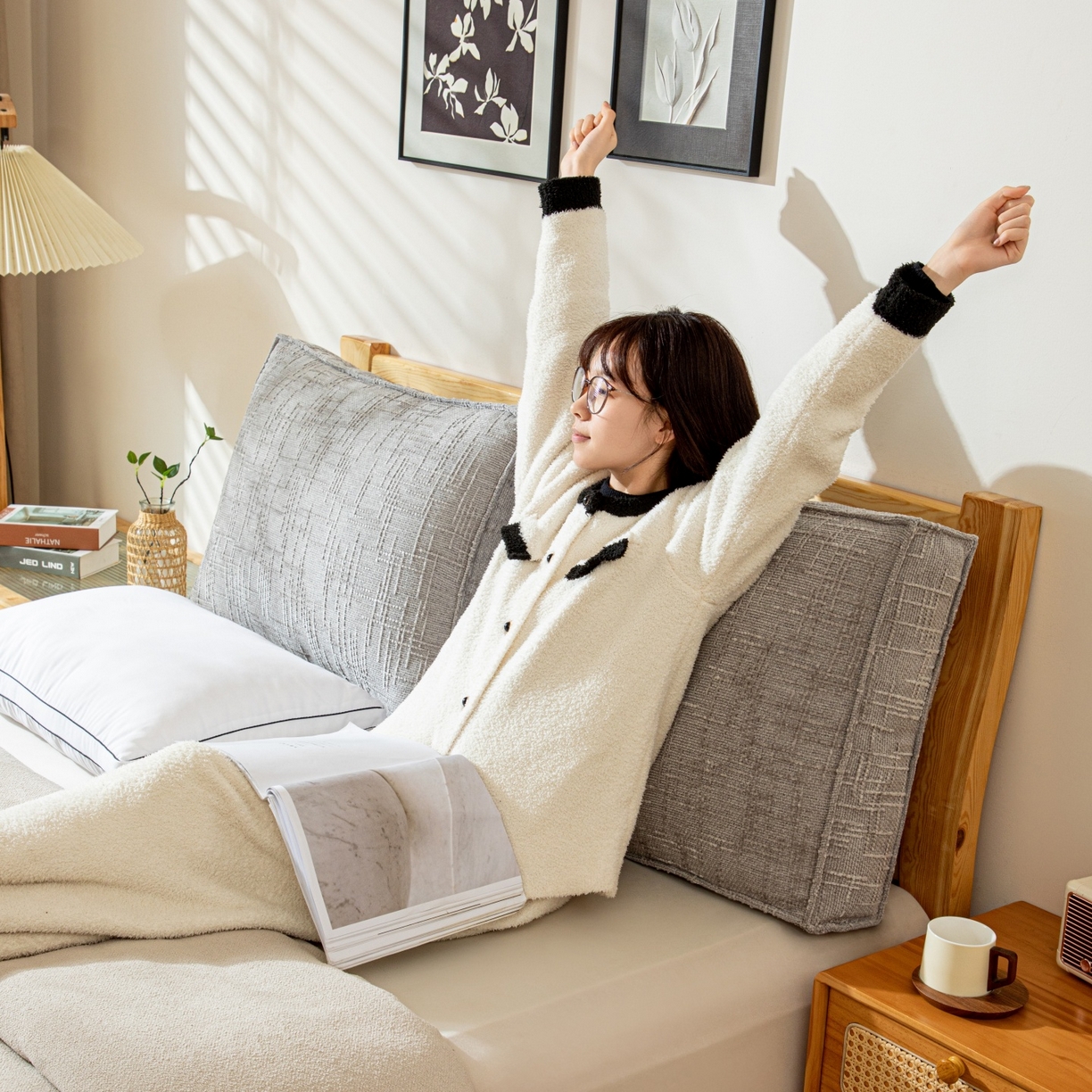 91家纺网 家纺一手货源 找家纺 沐沐家纺 2026新款葵花绒立体面包枕靠背靠垫 浅灰