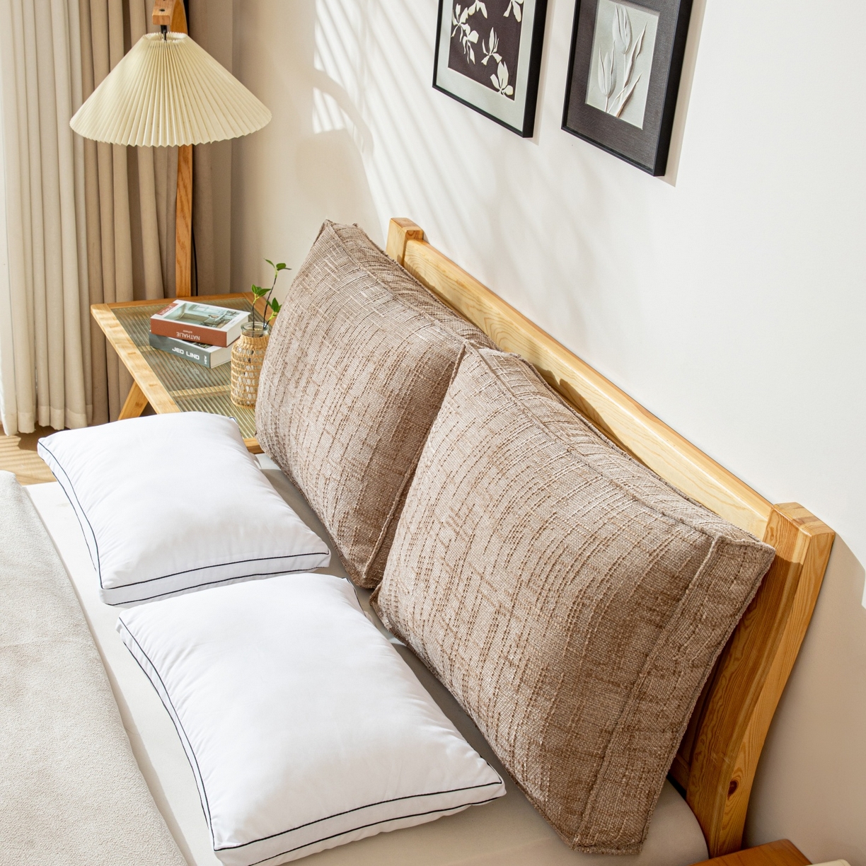 91家纺网 家纺一手货源 找家纺 沐沐家纺 2026新款葵花绒立体面包枕靠背靠垫 浅咖色