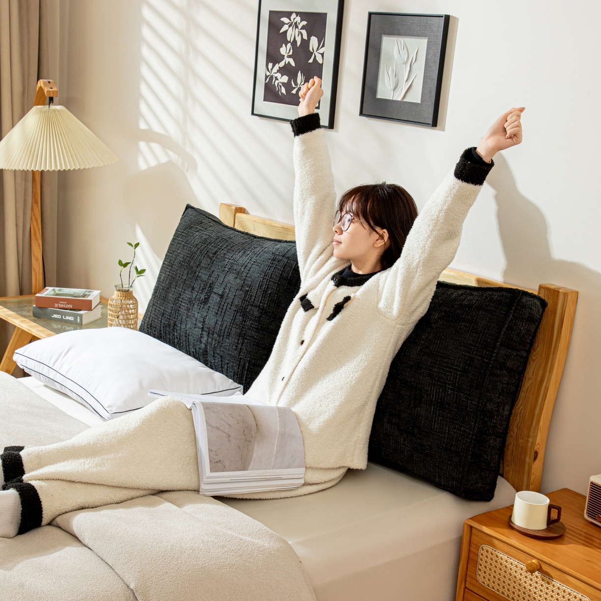 91家纺网 家纺一手货源 找家纺 沐沐家纺 2026新款葵花绒立体面包枕靠背靠垫 黑色