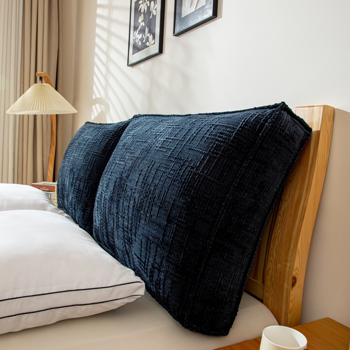 91家纺网 家纺一手货源 找家纺 沐沐家纺 2026新款葵花绒立体面包枕靠背靠垫 深蓝