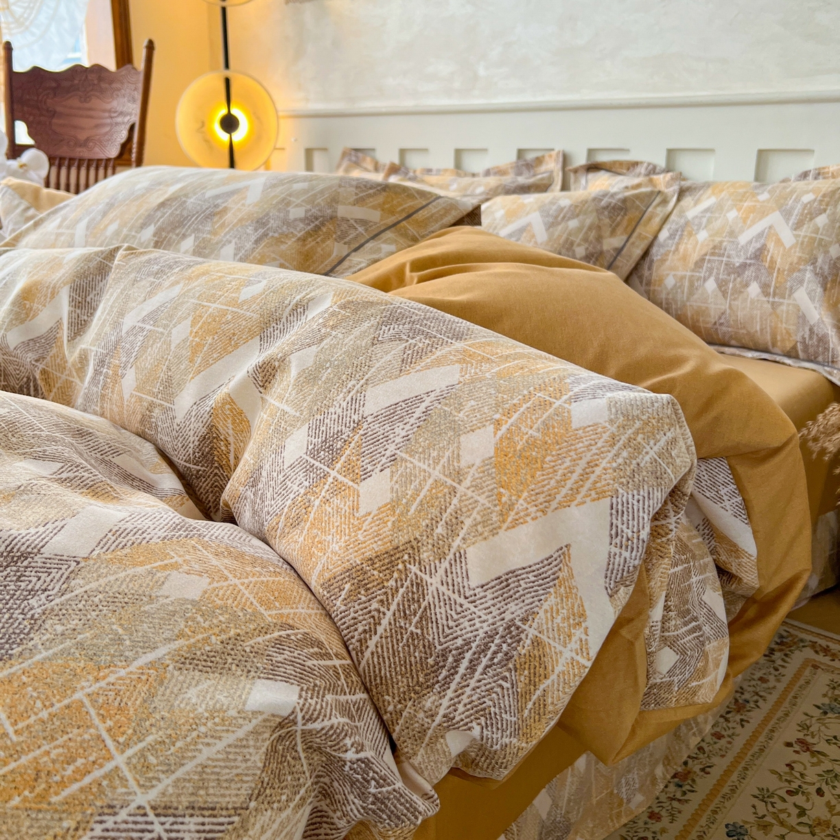 91家纺网 家纺一手货源 找家纺 简约家纺 2025新款全棉磨毛印花单品床单 妮可-咖