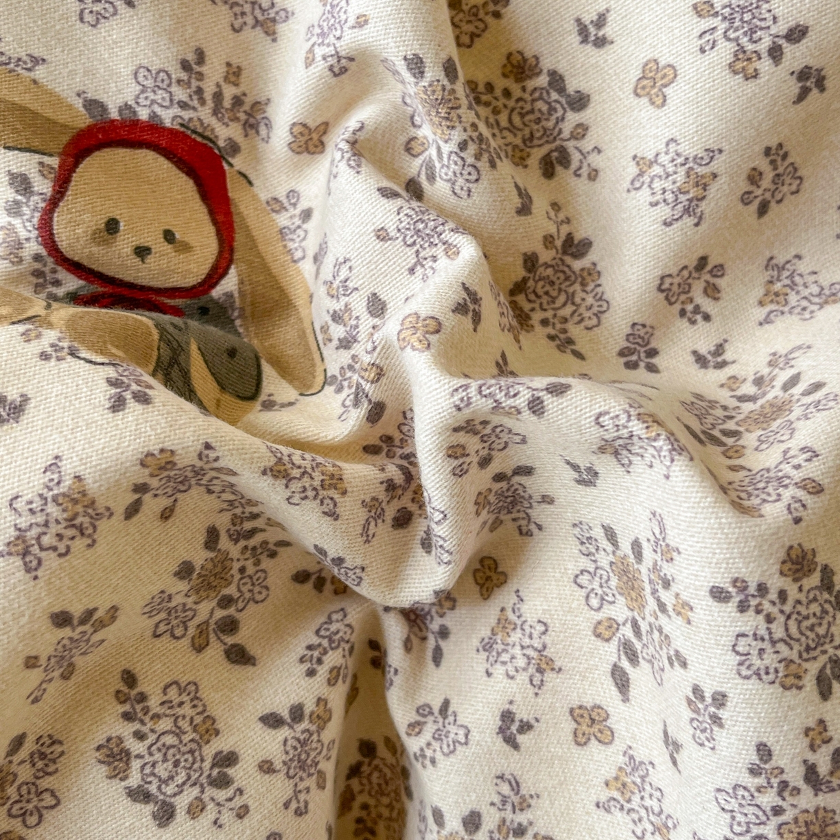 91家纺网 家纺一手货源 找家纺 简约家纺 2025新款全棉磨毛印花单品床单 甜甜兔-咖