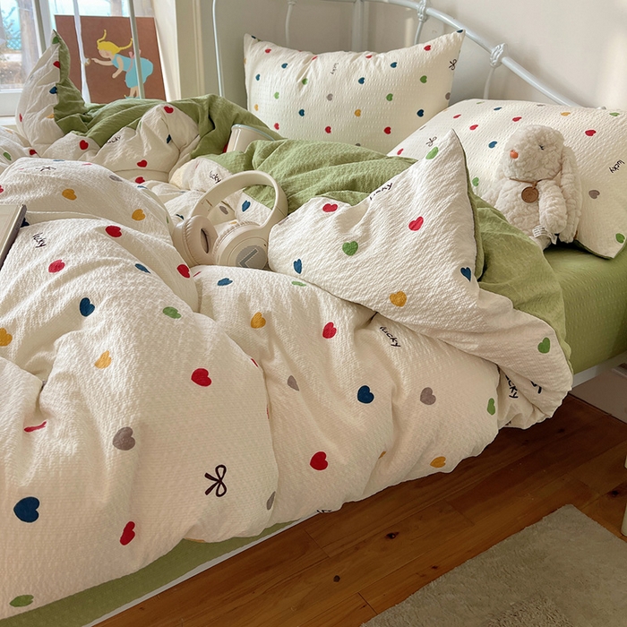 91家纺网 家纺一手货源 找家纺 贝扬思家纺 2026新款高品质A类泡芙纱普通款四件套-110g-(软软糯糯小红书推荐~) 微笑彩心