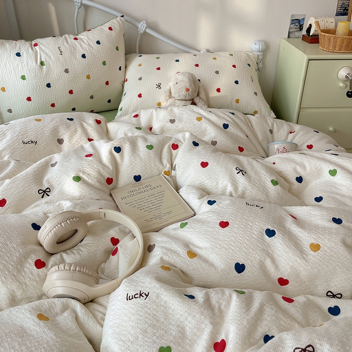 91家纺网 家纺一手货源 找家纺 贝扬思家纺 2026新款高品质A类泡芙纱普通款四件套-110g-(软软糯糯小红书推荐~) 微笑彩心