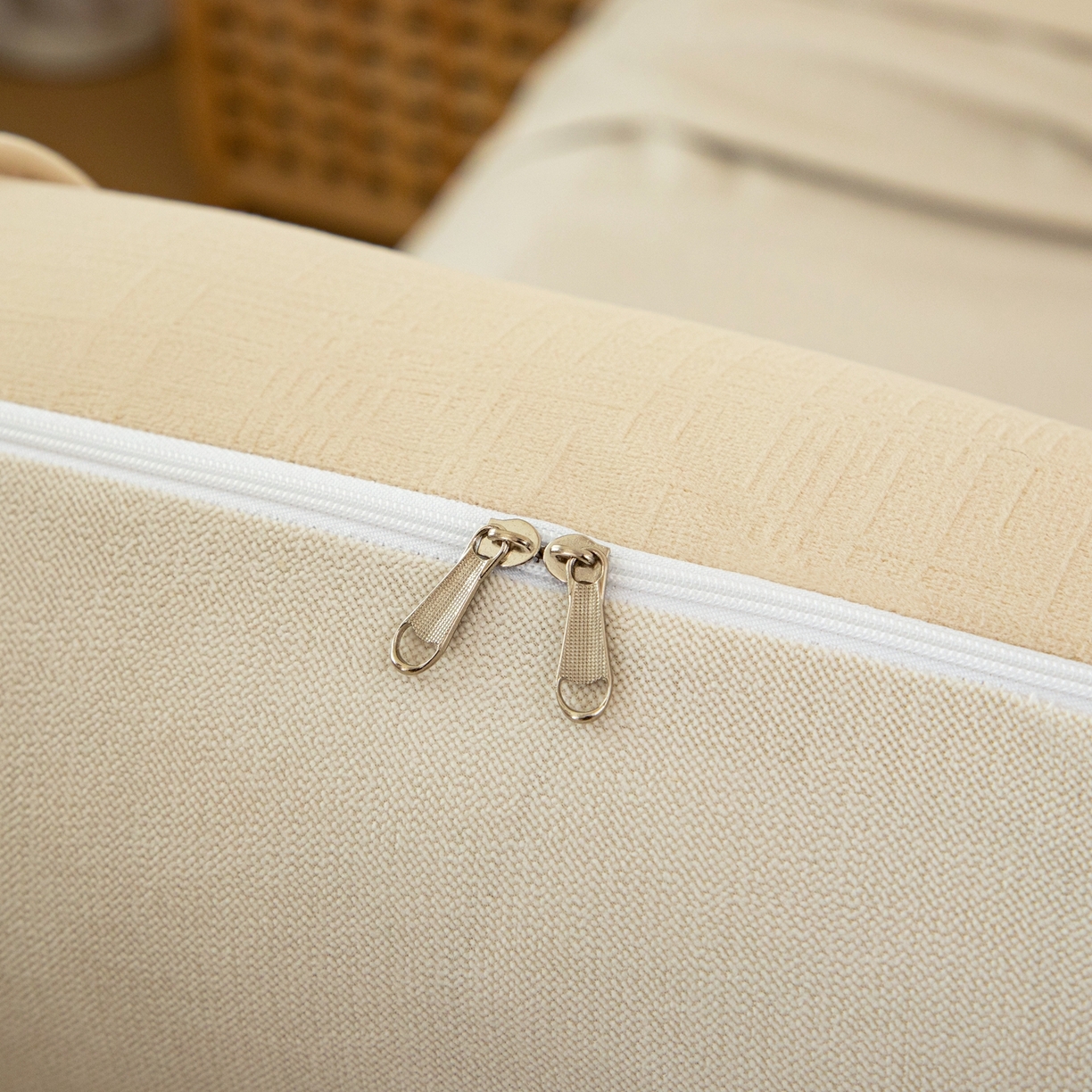 91家纺网 家纺一手货源 找家纺 沐沐家纺 2026新款外贸内销跨境电商德芙绒靠背 米白