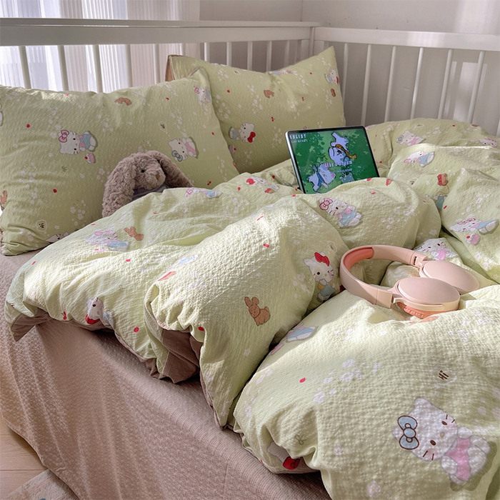 91家纺网 家纺一手货源 找家纺 贝扬思家纺 2026新款高品质A类泡芙纱普通款四件套-110g-(软软糯糯小红书推荐~) 小猫拉车