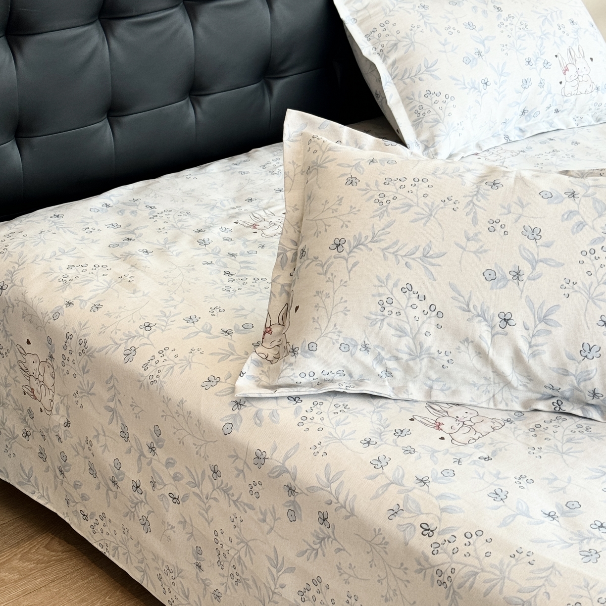 91家纺网 家纺一手货源 找家纺 一隅花田 2026新款麻感粗砂加厚老粗布床单三件套（品牌同款） 爱丽丝