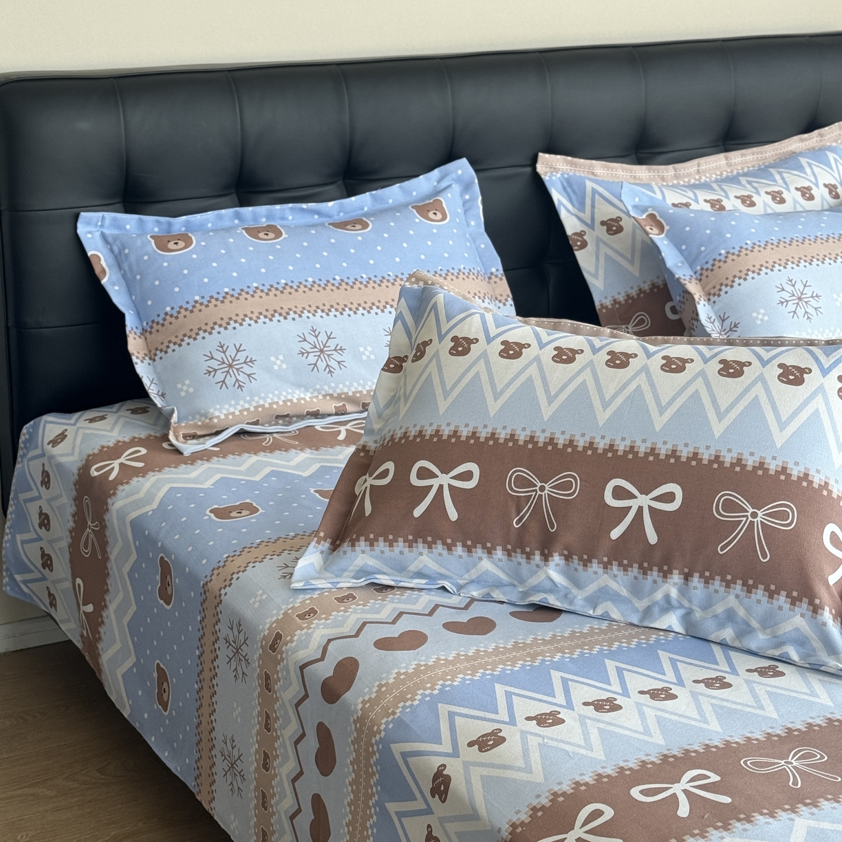 91家纺网 家纺一手货源 找家纺 一隅花田 2026新款麻感粗砂加厚老粗布床单三件套（品牌同款） 费尔熊