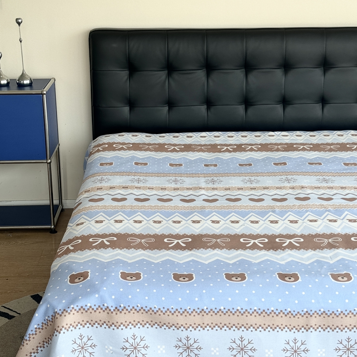 91家纺网 家纺一手货源 找家纺 一隅花田 2026新款麻感粗砂加厚老粗布床单三件套（品牌同款） 费尔熊