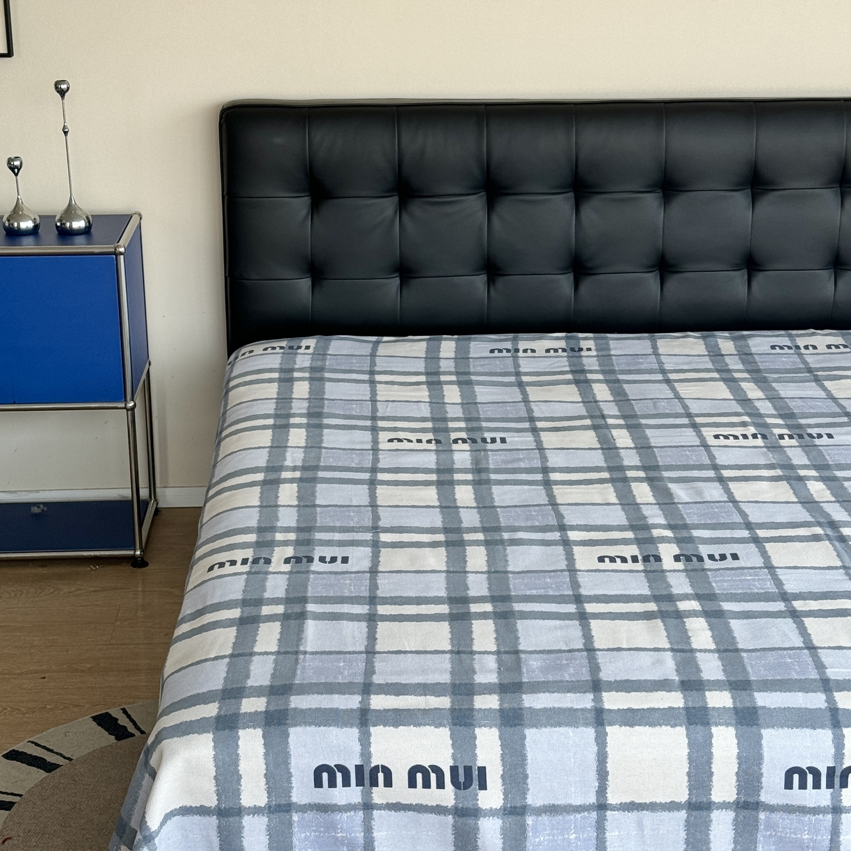 91家纺网 家纺一手货源 找家纺 一隅花田 2026新款麻感粗砂加厚老粗布床单三件套（品牌同款） 简序miu