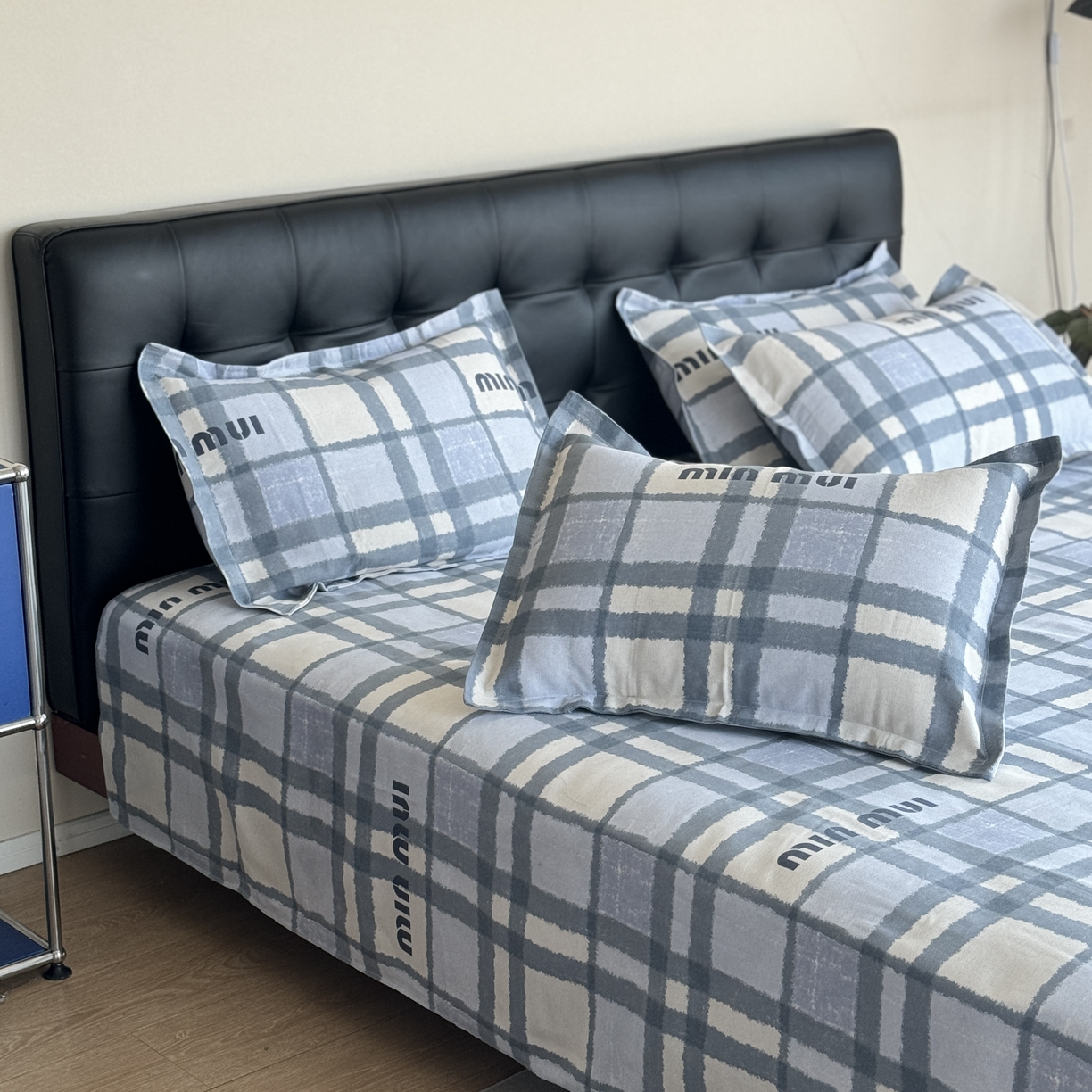 91家纺网 家纺一手货源 找家纺 一隅花田 2026新款麻感粗砂加厚老粗布床单三件套（品牌同款） 简序miu