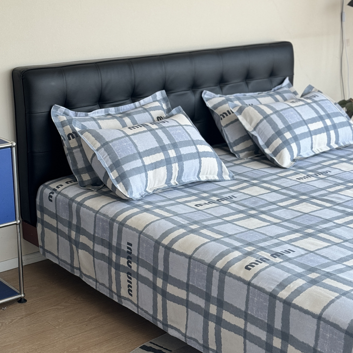 91家纺网 家纺一手货源 找家纺 一隅花田 2026新款麻感粗砂加厚老粗布床单三件套（品牌同款） 简序miu