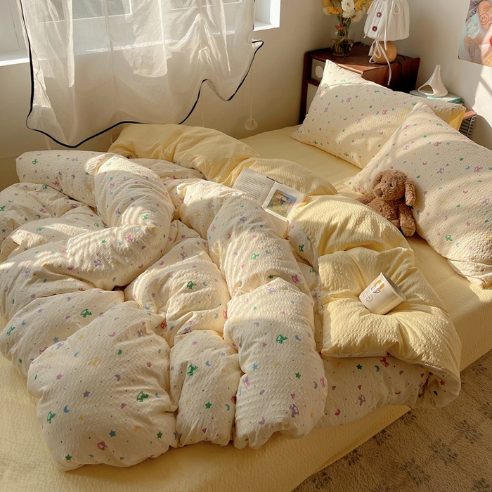 91家纺网 家纺一手货源 找家纺 贝扬思家纺 2026新款高品质A类泡芙纱普通款四件套-110g-(软软糯糯小红书推荐~) 摇摇木马