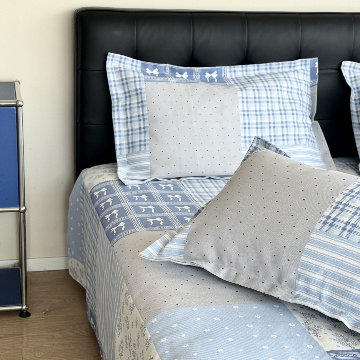 91家纺网 家纺一手货源 找家纺 一隅花田 2026新款麻感粗砂加厚老粗布床单三件套（品牌同款） 蓝风铃