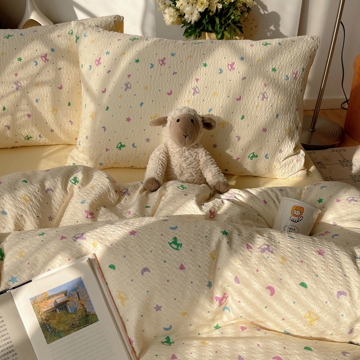 91家纺网 家纺一手货源 找家纺 贝扬思家纺 2026新款高品质A类泡芙纱普通款四件套-110g-(软软糯糯小红书推荐~) 摇摇木马