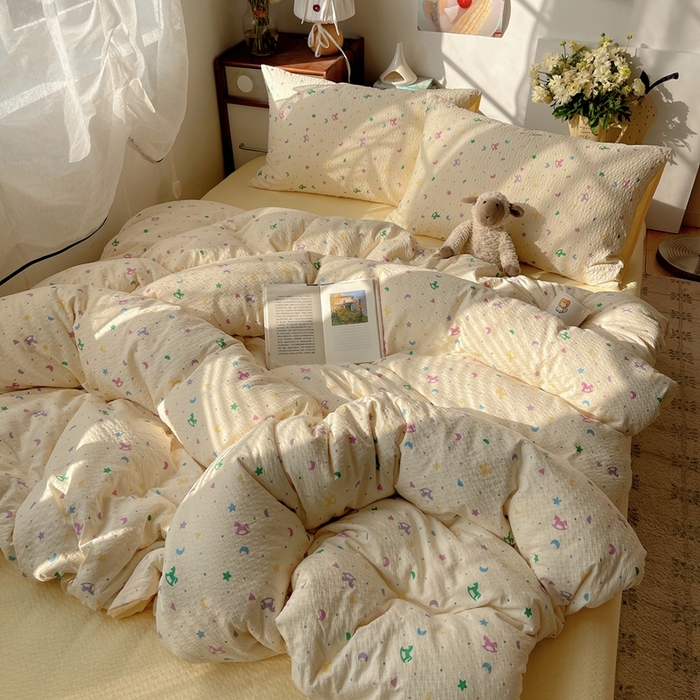 91家纺网 家纺一手货源 找家纺 贝扬思家纺 2026新款高品质A类泡芙纱普通款四件套-110g-(软软糯糯小红书推荐~) 摇摇木马