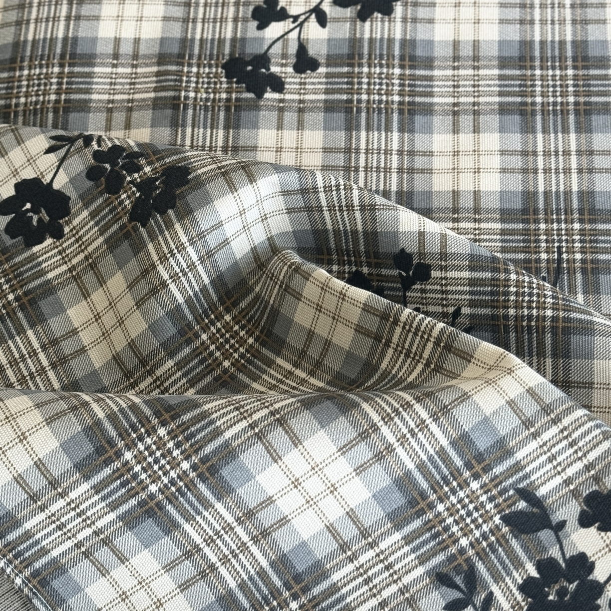 91家纺网 家纺一手货源 找家纺 一隅花田 2026新款麻感粗砂加厚老粗布床单三件套（品牌同款） 鸢尾格