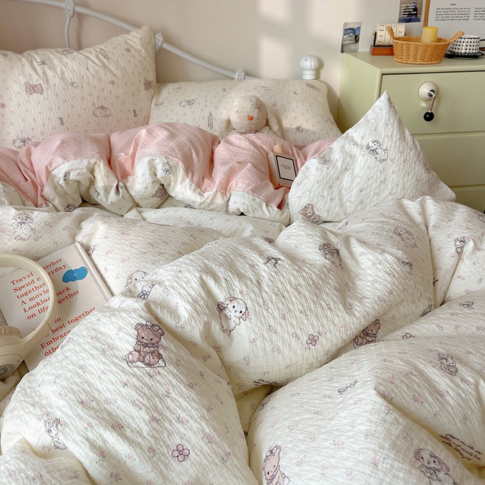 91家纺网 家纺一手货源 找家纺 贝扬思家纺 2026新款高品质A类泡芙纱普通款四件套-110g-(软软糯糯小红书推荐~) 悦悦小兔