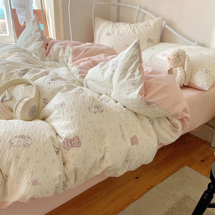 91家纺网 家纺一手货源 找家纺 贝扬思家纺 2026新款高品质A类泡芙纱普通款四件套-110g-(软软糯糯小红书推荐~) 悦悦小兔