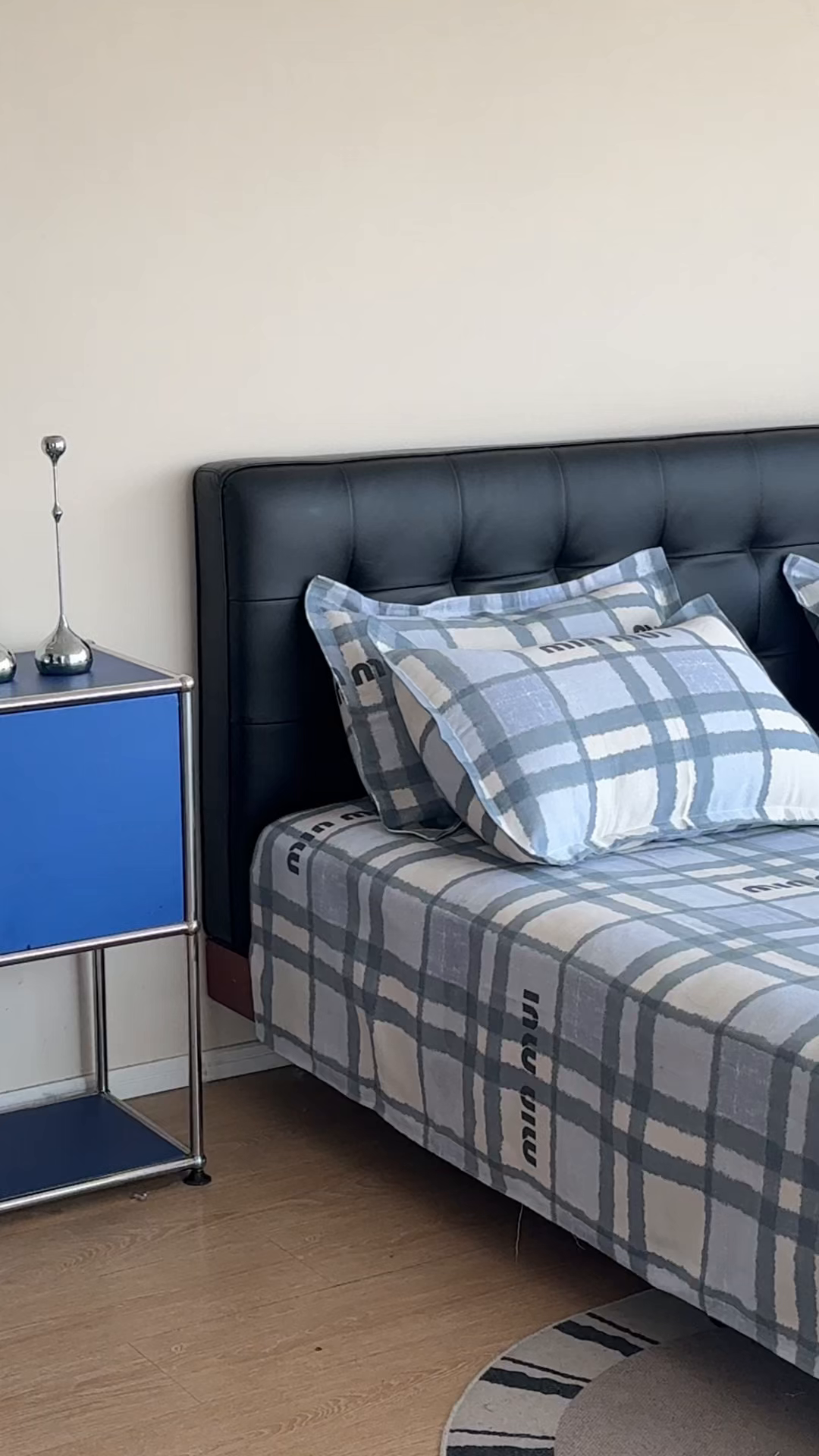 91家纺网 家纺一手货源 找家纺 一隅花田 2026新款麻感粗砂加厚老粗布床单三件套（品牌同款） 简序miu