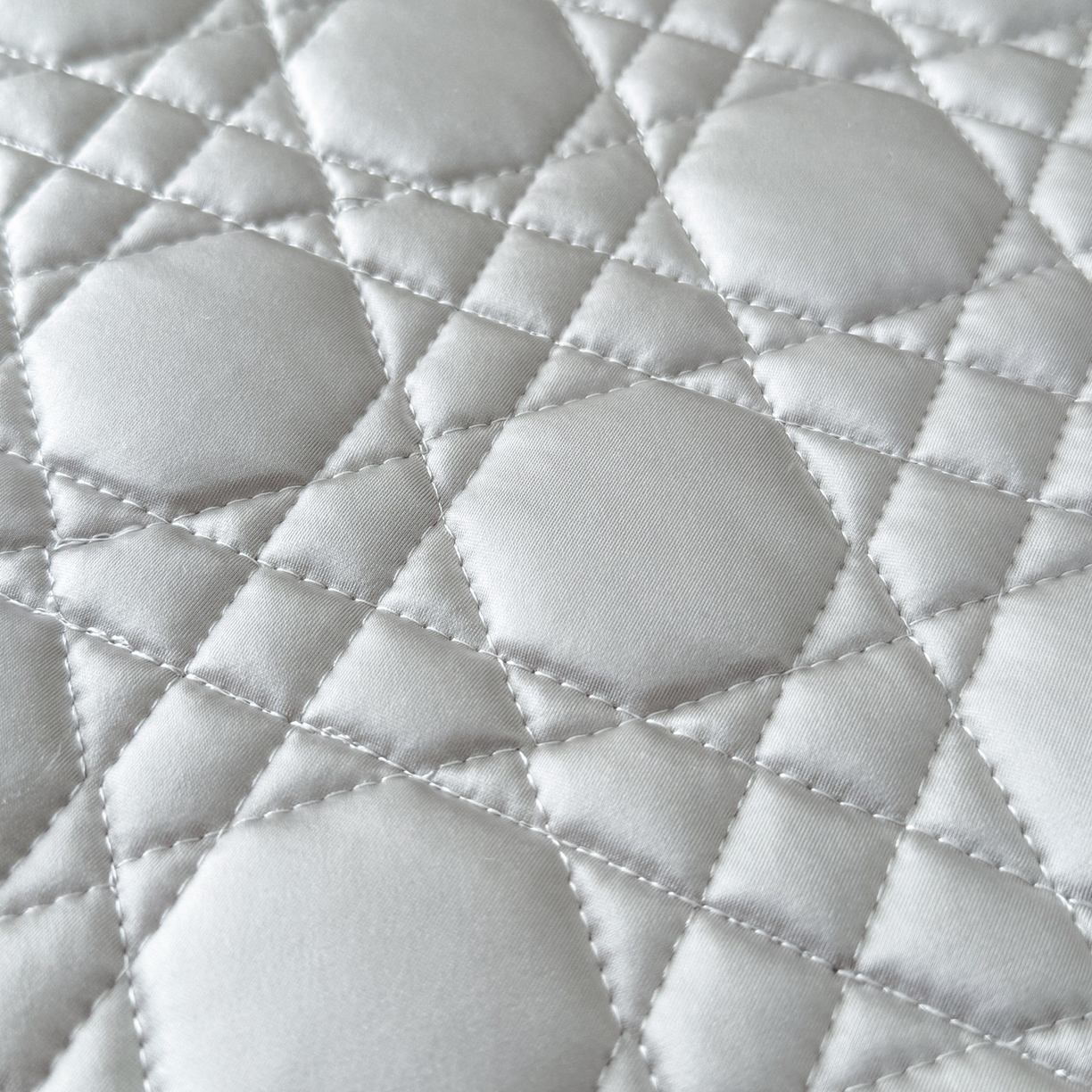 91家纺网 家纺一手货源 找家纺 蓝极人 2026春夏新款冰丝绸水光席席子凉席-戴妃 戴妃-月光灰