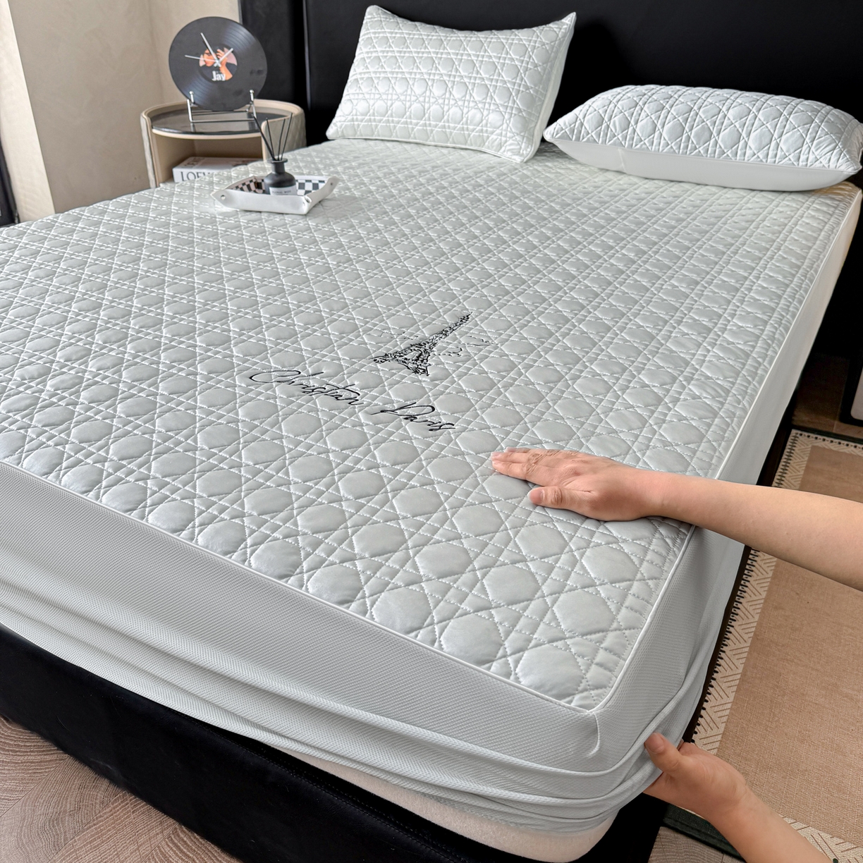 91家纺网 家纺一手货源 找家纺 蓝极人 2026春夏新款冰丝绸水光席席子凉席-戴妃 戴妃-月光灰