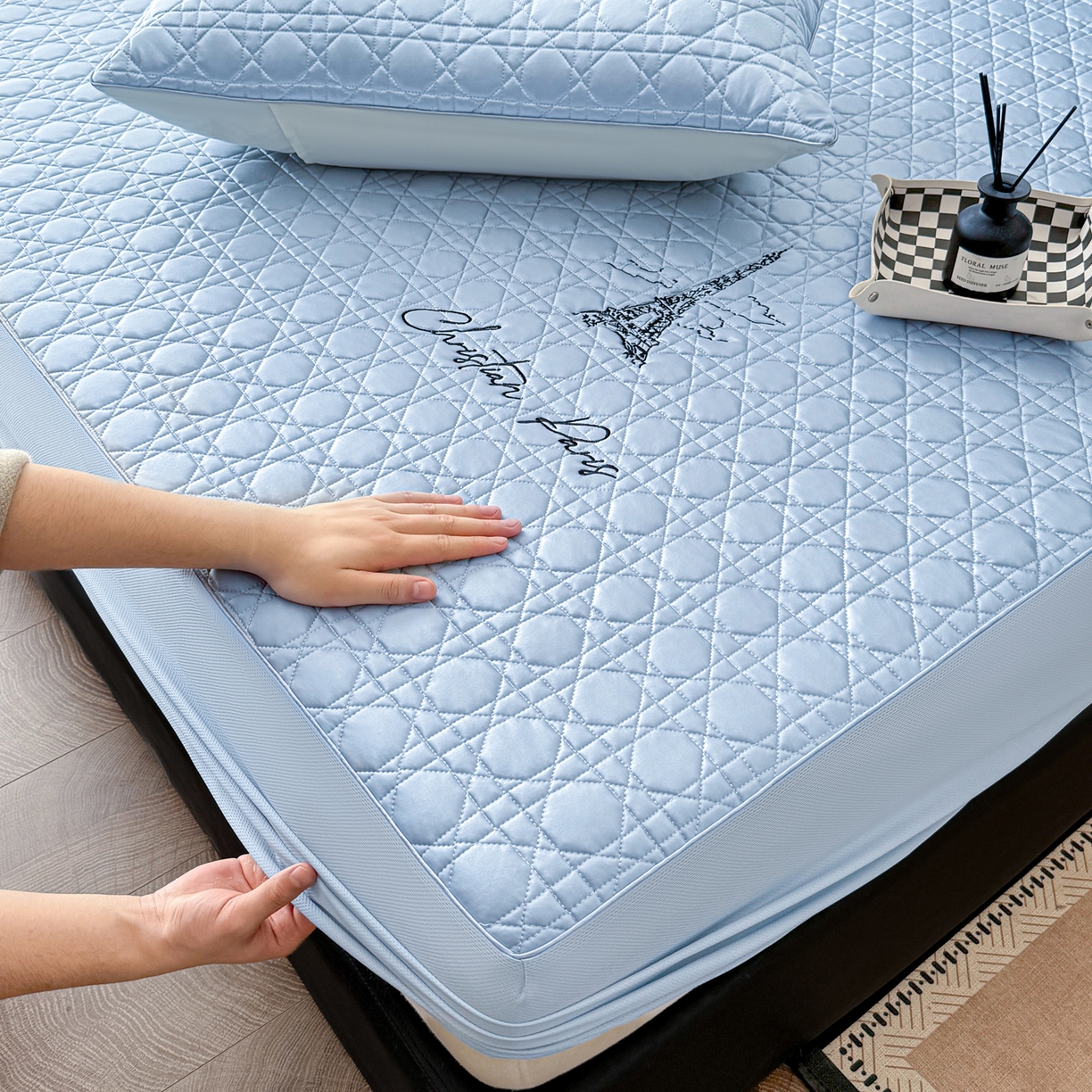 91家纺网 家纺一手货源 找家纺 蓝极人 2026春夏新款冰丝绸水光席席子凉席-戴妃 戴妃-宁静蓝