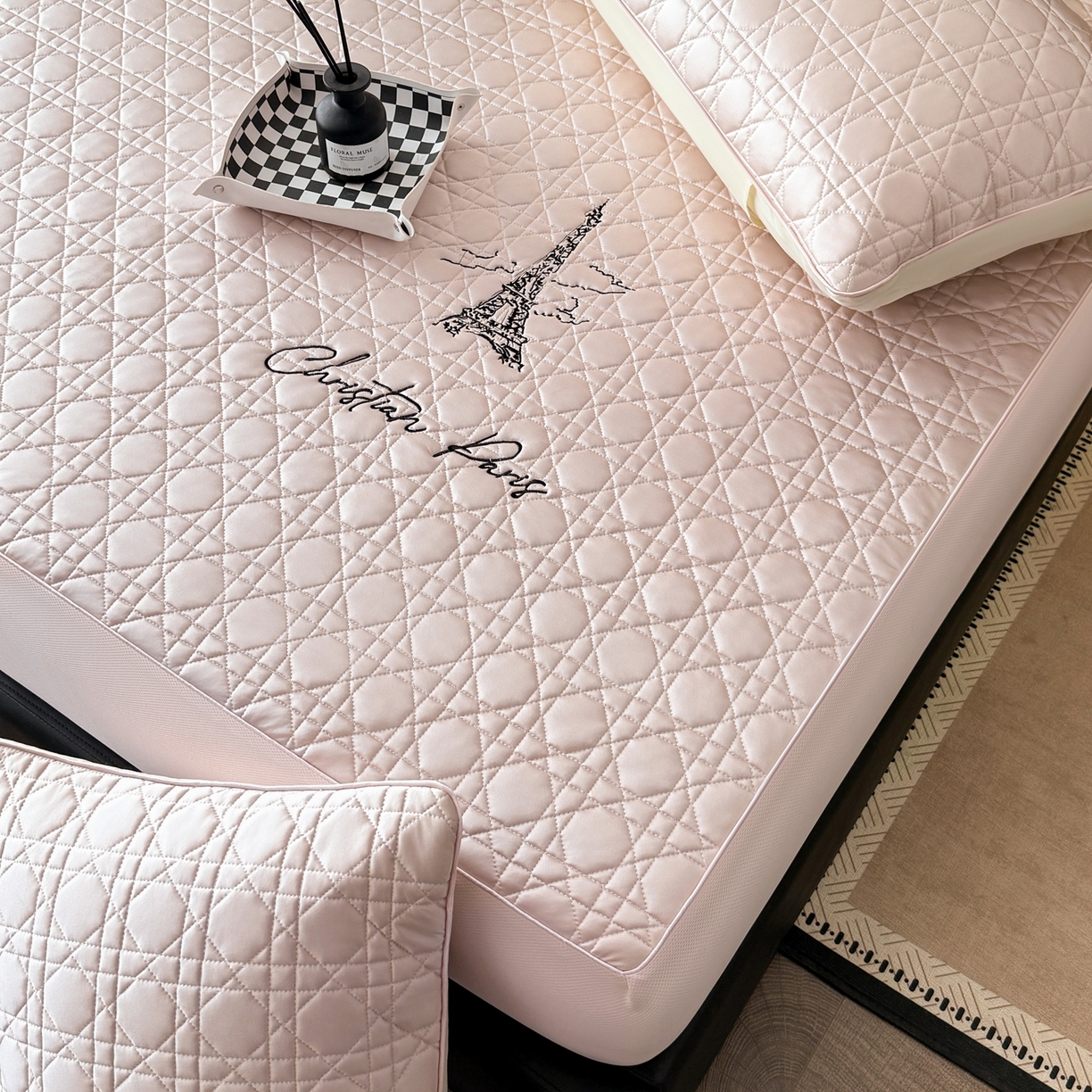 91家纺网 家纺一手货源 找家纺 蓝极人 2026春夏新款冰丝绸水光席席子凉席-戴妃 戴妃-蔷薇粉