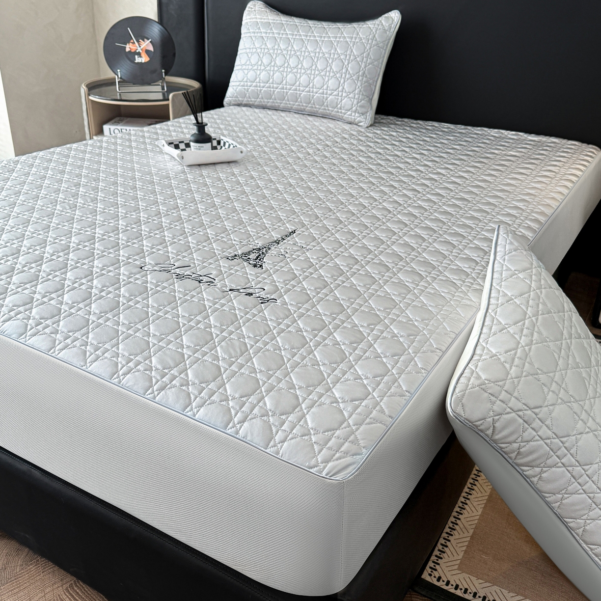 91家纺网 家纺一手货源 找家纺 蓝极人 2026春夏新款冰丝绸水光席席子凉席-戴妃 戴妃-月光灰