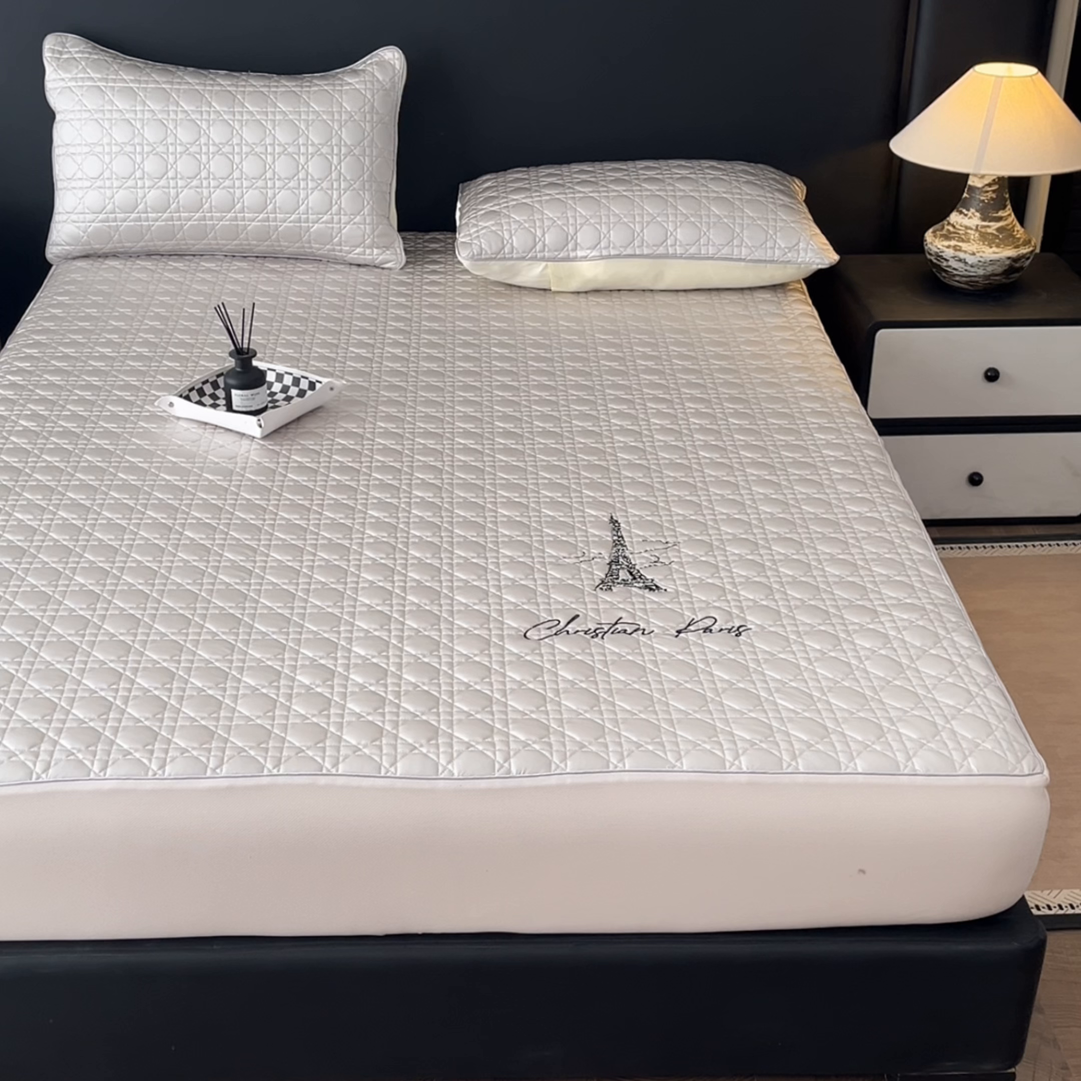 91家纺网 家纺一手货源 找家纺 蓝极人 2026春夏新款冰丝绸水光席席子凉席-戴妃 戴妃-闪闪金