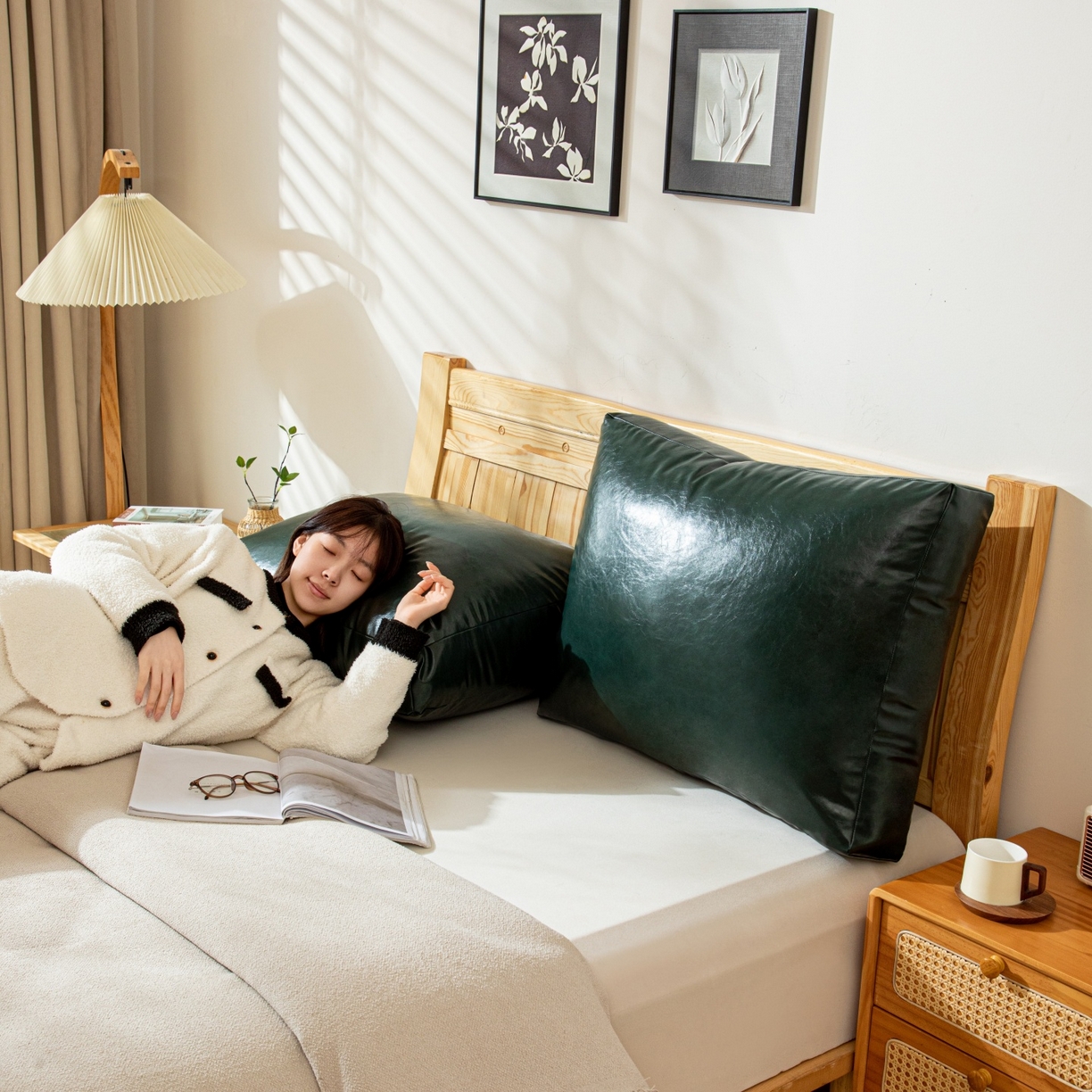 91家纺网 家纺一手货源 找家纺 （总）沐沐家纺 2026新款油蜡皮立体面包枕靠背靠垫