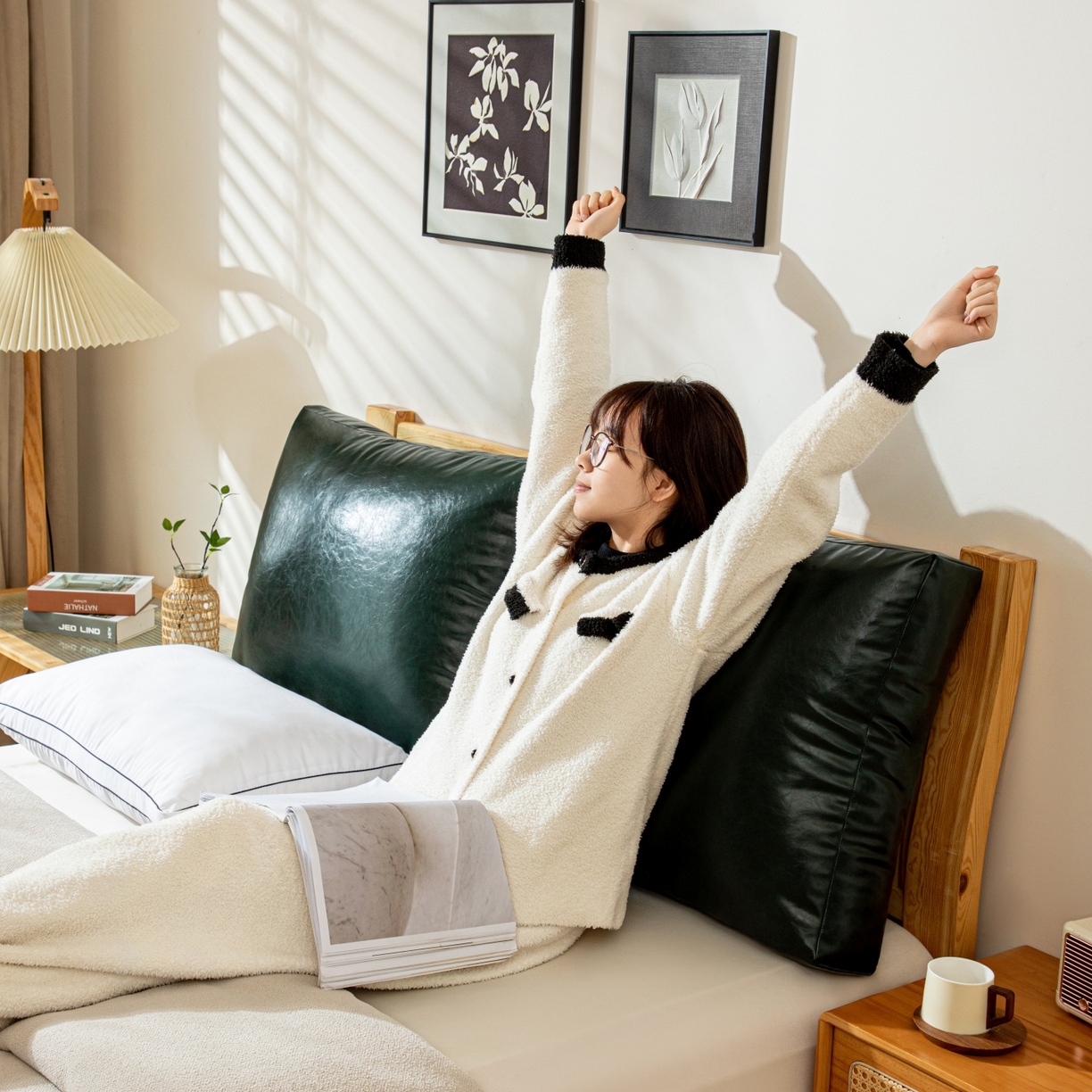 91家纺网 家纺一手货源 找家纺 （总）沐沐家纺 2026新款油蜡皮立体面包枕靠背靠垫