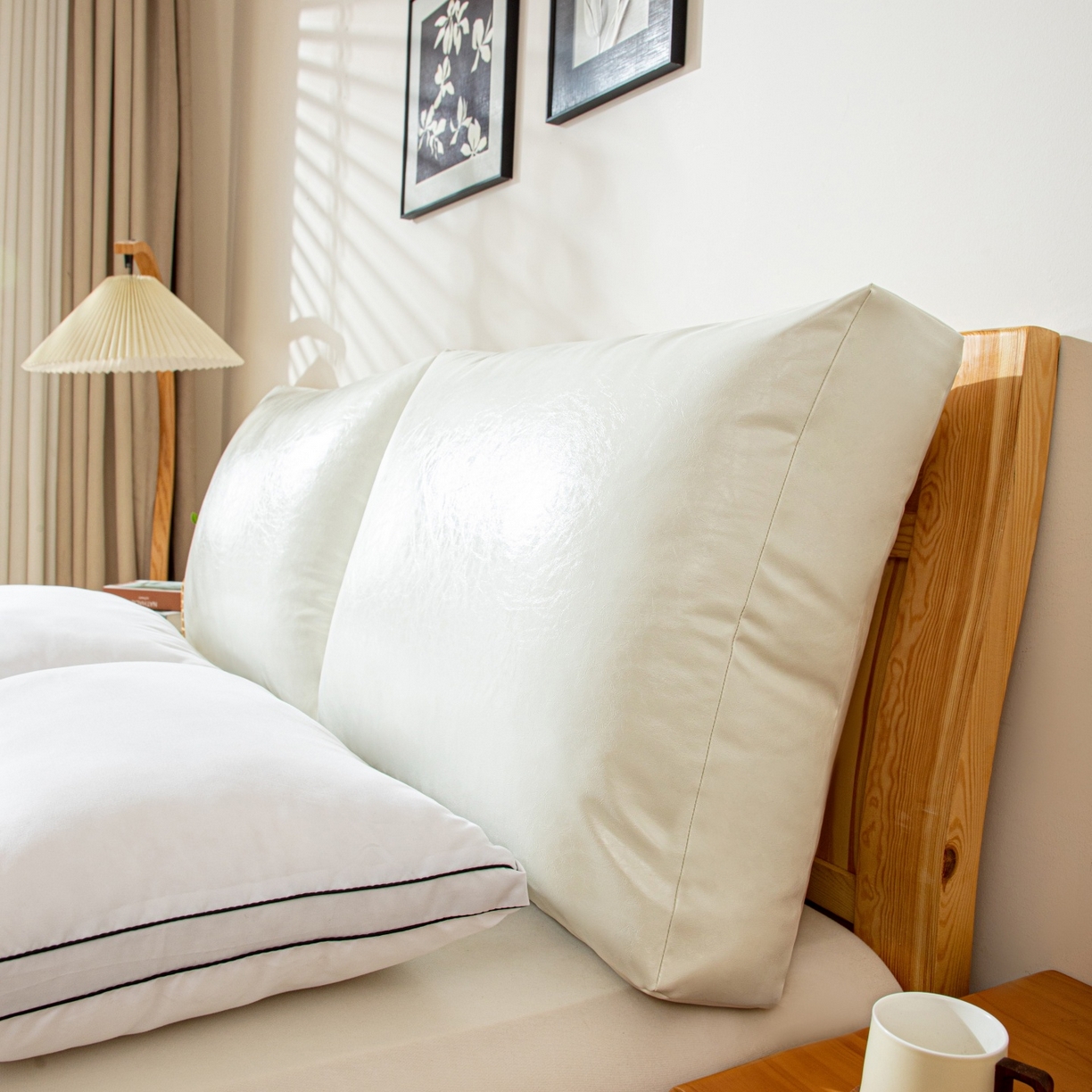 91家纺网 家纺一手货源 找家纺 沐沐家纺 2026新款油蜡皮立体面包枕靠背靠垫 奶白本白