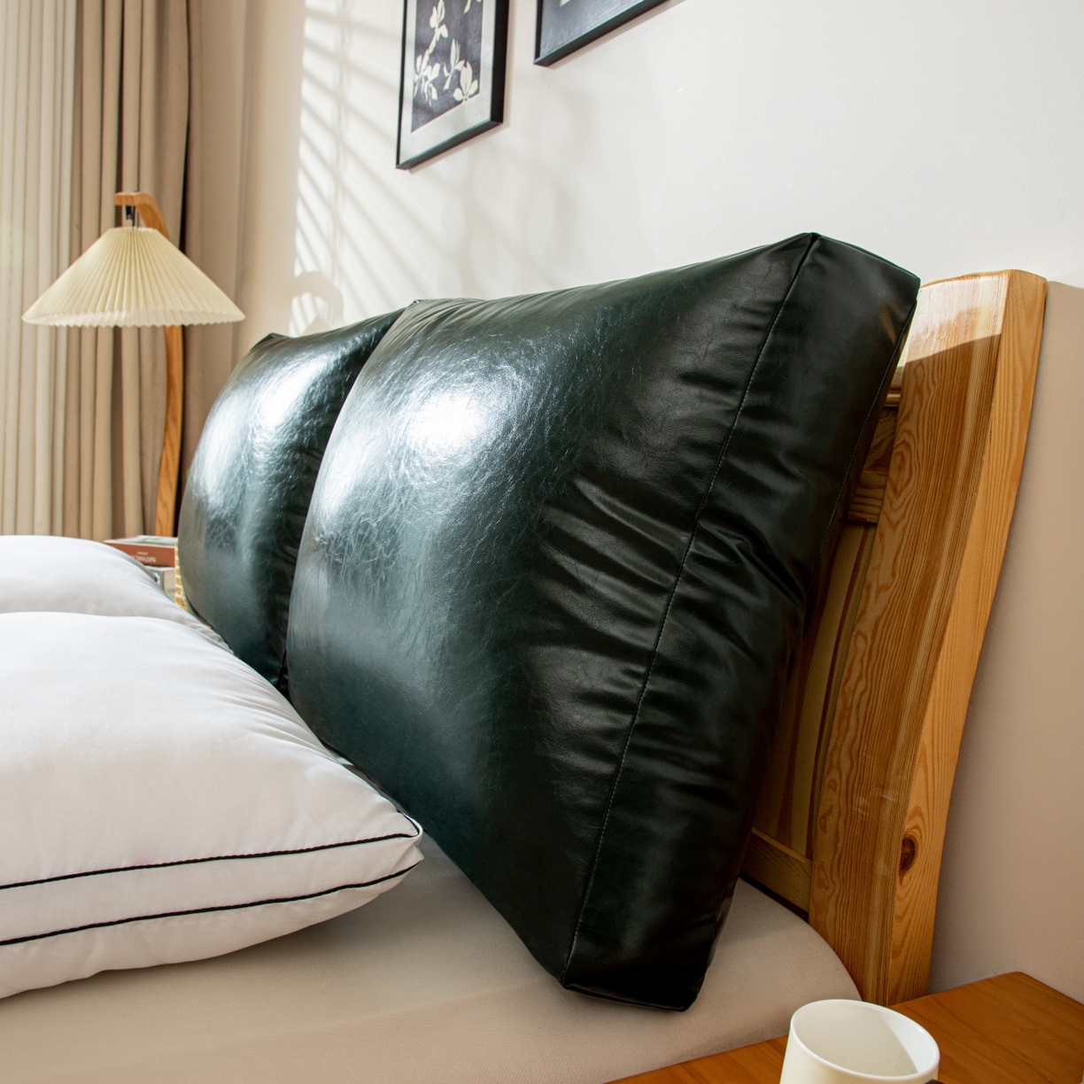 91家纺网 家纺一手货源 找家纺 沐沐家纺 2026新款油蜡皮立体面包枕靠背靠垫 墨绿复古