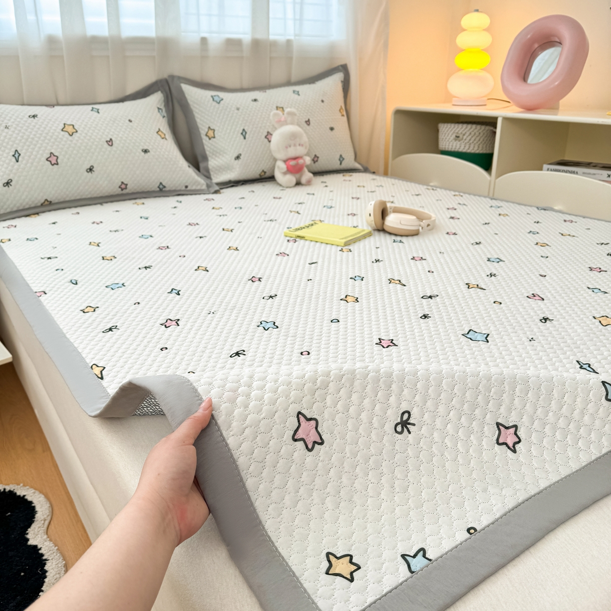 91家纺网 家纺一手货源 找家纺 （总）蓝极人 2026新款小清新冰豆豆数码印花席三明治底席子凉席