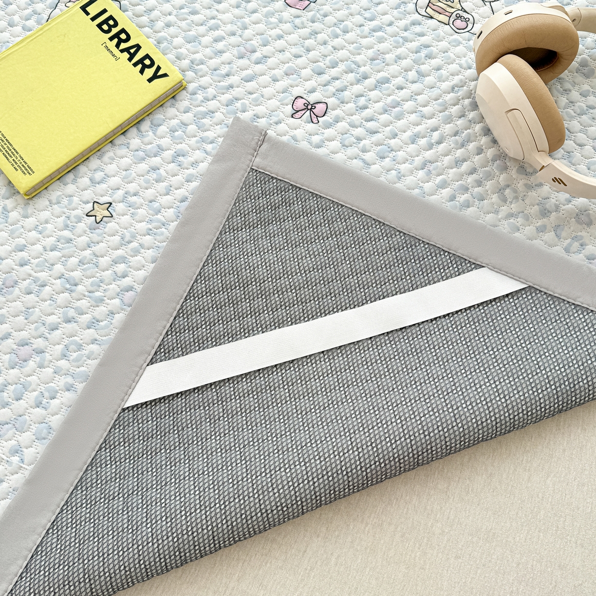 91家纺网 家纺一手货源 找家纺 （总）蓝极人 2026新款小清新冰豆豆数码印花席三明治底席子凉席