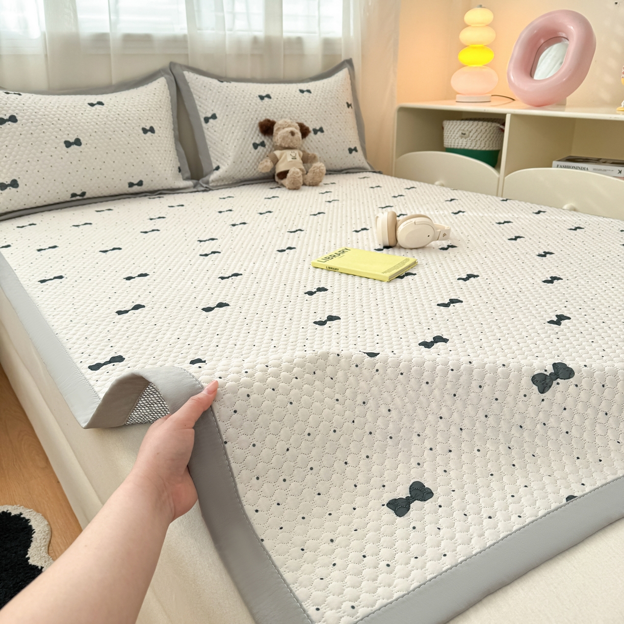 蓝极人 2026新款小清新冰豆豆数码印花席三明治底席子凉席 波点蝴蝶结