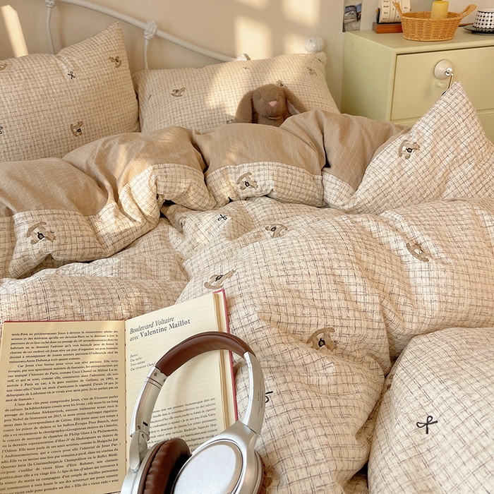 91家纺网 家纺一手货源 找家纺 贝扬思家纺 2026新款高品质A类泡芙纱普通款四件套-110g-(软软糯糯小红书推荐~) 织纹木马迹