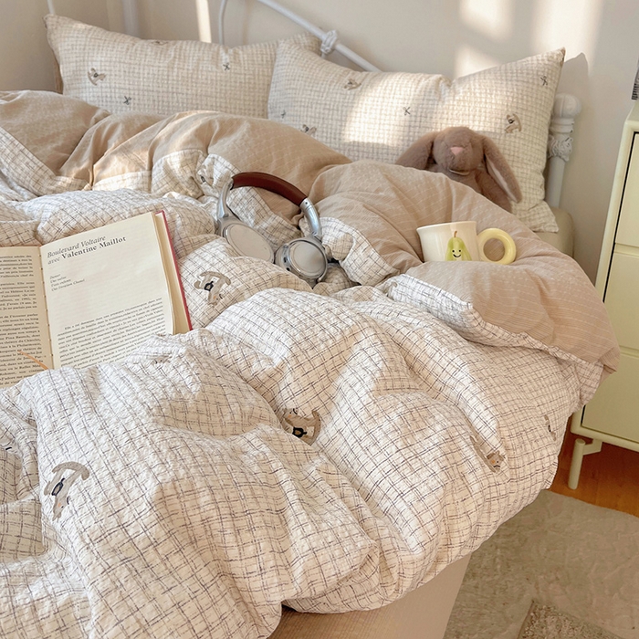 91家纺网 家纺一手货源 找家纺 贝扬思家纺 2026新款高品质A类泡芙纱普通款四件套-110g-(软软糯糯小红书推荐~) 织纹木马迹