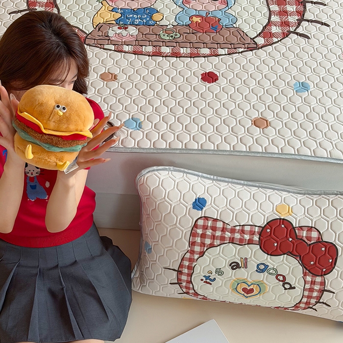 91家纺网 家纺一手货源 找家纺 RYB红黄兰 2026新款ins设计师原创款大版冰皮凉感水洗乳胶加厚6mm凉席三件套 彩色喵星人