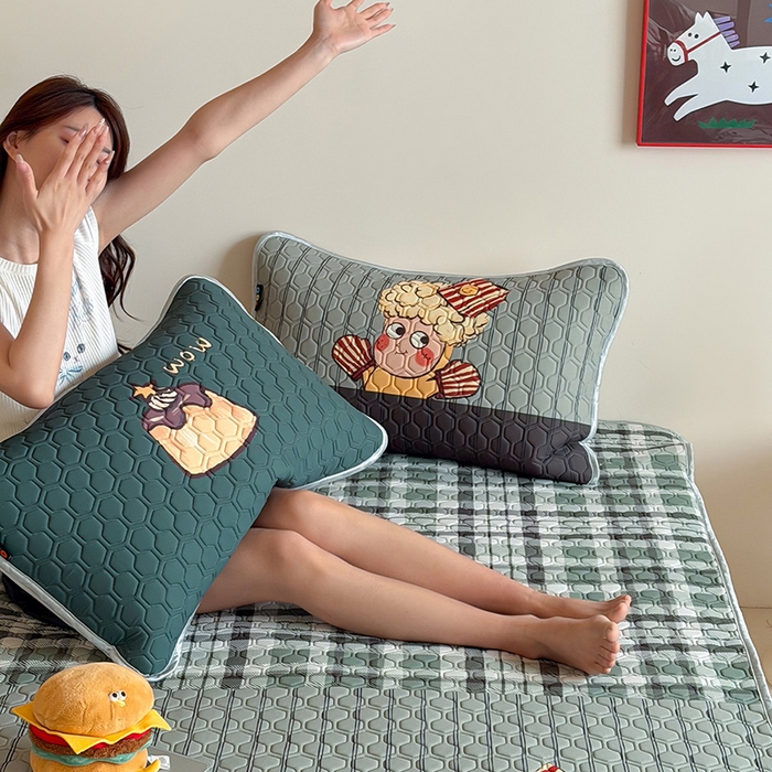 91家纺网 家纺一手货源 找家纺 RYB红黄兰 2026新款ins设计师原创款大版冰皮凉感水洗乳胶加厚6mm凉席三件套 爆米花先生