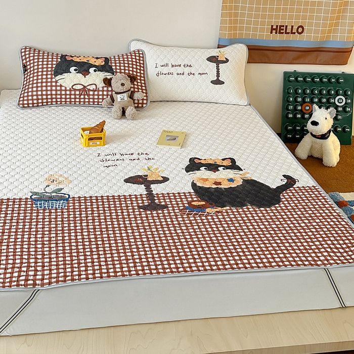 91家纺网 家纺一手货源 找家纺 RYB红黄兰 2026新款ins设计师原创款大版冰皮凉感水洗乳胶加厚6mm凉席三件套 红格猫咪