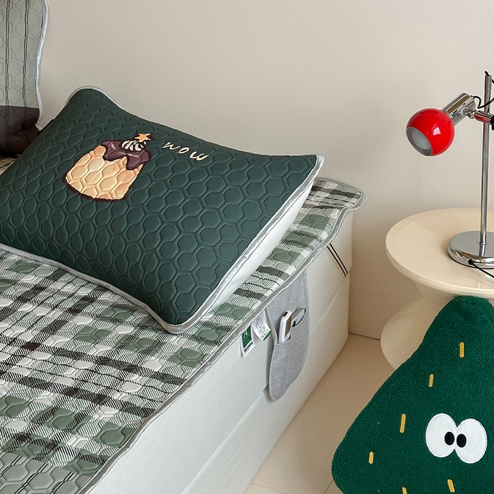 91家纺网 家纺一手货源 找家纺 RYB红黄兰 2026新款ins设计师原创款大版冰皮凉感水洗乳胶加厚6mm凉席三件套 爆米花先生