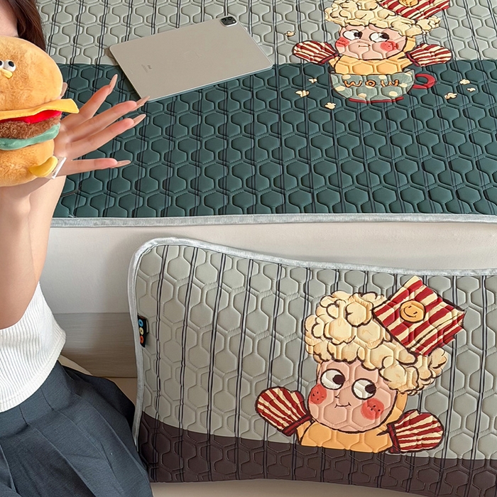 91家纺网 家纺一手货源 找家纺 RYB红黄兰 2026新款ins设计师原创款大版冰皮凉感水洗乳胶加厚6mm凉席三件套 爆米花先生