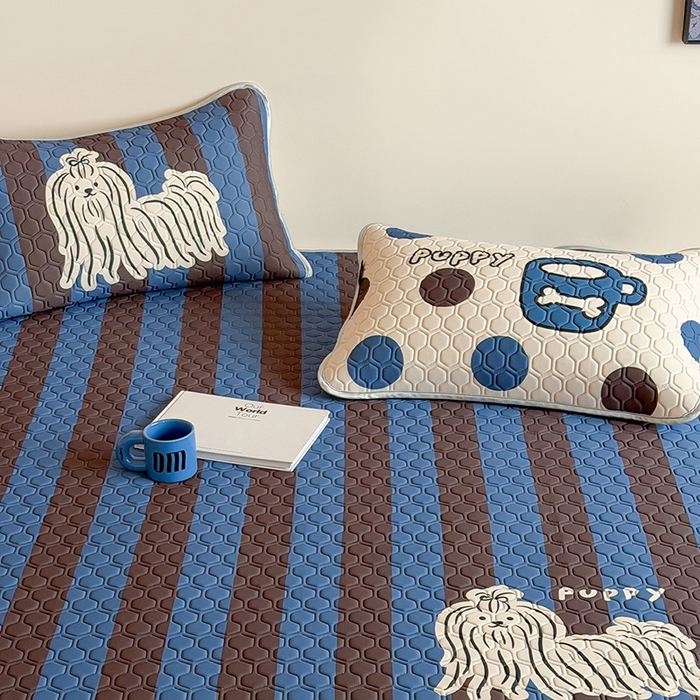 91家纺网 家纺一手货源 找家纺 RYB红黄兰 2026新款ins设计师原创款大版冰皮凉感水洗乳胶加厚6mm凉席三件套 蓝条哈吉米