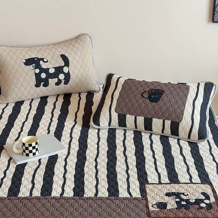 91家纺网 家纺一手货源 找家纺 RYB红黄兰 2026新款ins设计师原创款大版冰皮凉感水洗乳胶加厚6mm凉席三件套 小黑的咖啡