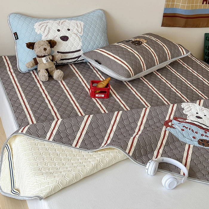 91家纺网 家纺一手货源 找家纺 RYB红黄兰 2026新款ins设计师原创款大版冰皮凉感水洗乳胶加厚6mm凉席三件套 咖啡西高地