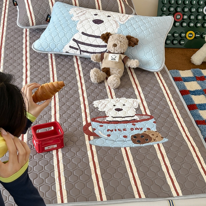 91家纺网 家纺一手货源 找家纺 RYB红黄兰 2026新款ins设计师原创款大版冰皮凉感水洗乳胶加厚6mm凉席三件套 咖啡西高地