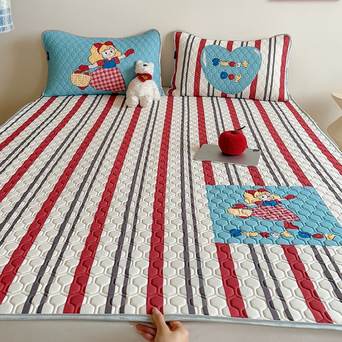 91家纺网 家纺一手货源 找家纺 RYB红黄兰 2026新款ins设计师原创款大版冰皮凉感水洗乳胶加厚6mm凉席三件套 萝莉心心