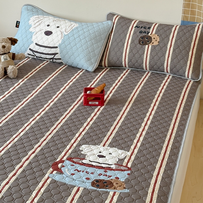 91家纺网 家纺一手货源 找家纺 RYB红黄兰 2026新款ins设计师原创款大版冰皮凉感水洗乳胶加厚6mm凉席三件套 咖啡西高地